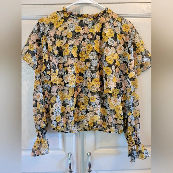 Zara Tops - Zara Sheer Chiffon Flowy Flower Print Blouse